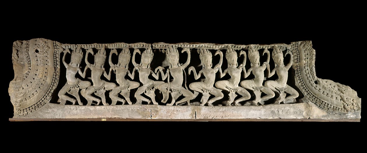 Khmer Sanatları (Uzak Doğu). Alt alınlık kaydı: dokuz dans eden apsara. Gres