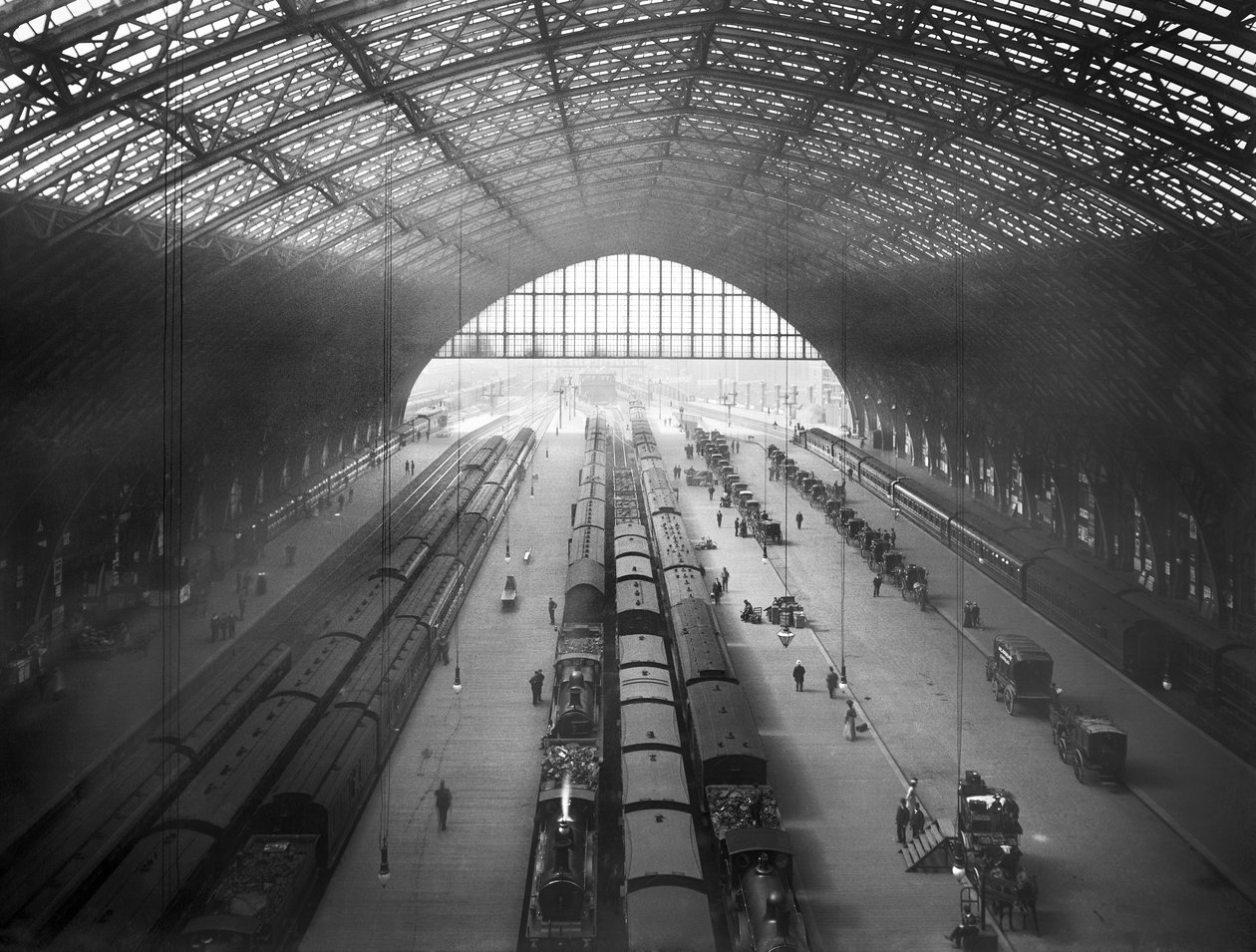 St Pancras İstasyonu, Camden, Londra, 1895 by Campbell