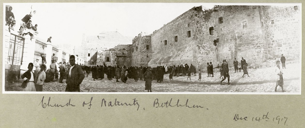 Doğuş Kilisesi, Bethlehem, 14 Aralık 1917 by Capt. Arthur Rhodes