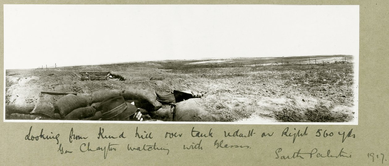 General Chaytor, siperlerden gözlükle izliyor, 1917 by Capt. Arthur Rhodes
