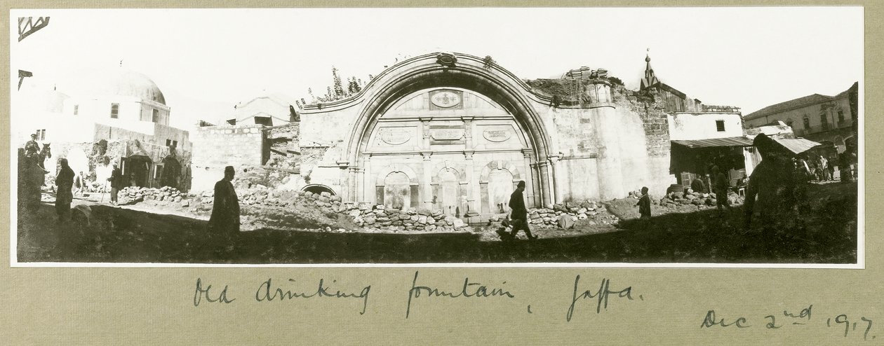 Eski içme çeşmesi, Yafa, 2 Aralık 1917 by Capt. Arthur Rhodes