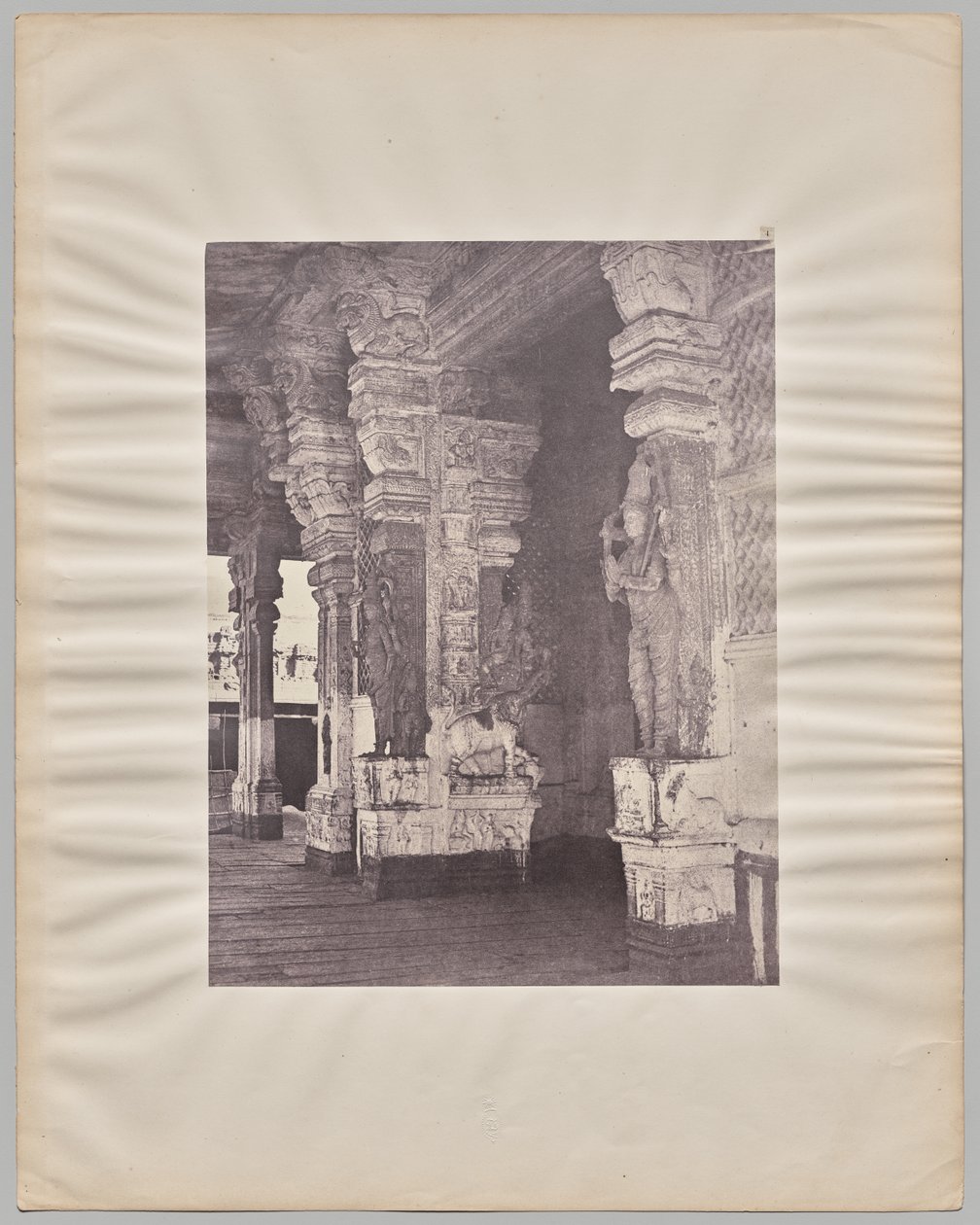 Pudhu Mandapa'dan Tirumal Nayak (r. 1623-59), Minakshi Sundareshvara Tapınağı, Madurai by Captain Linnaeus Tripe