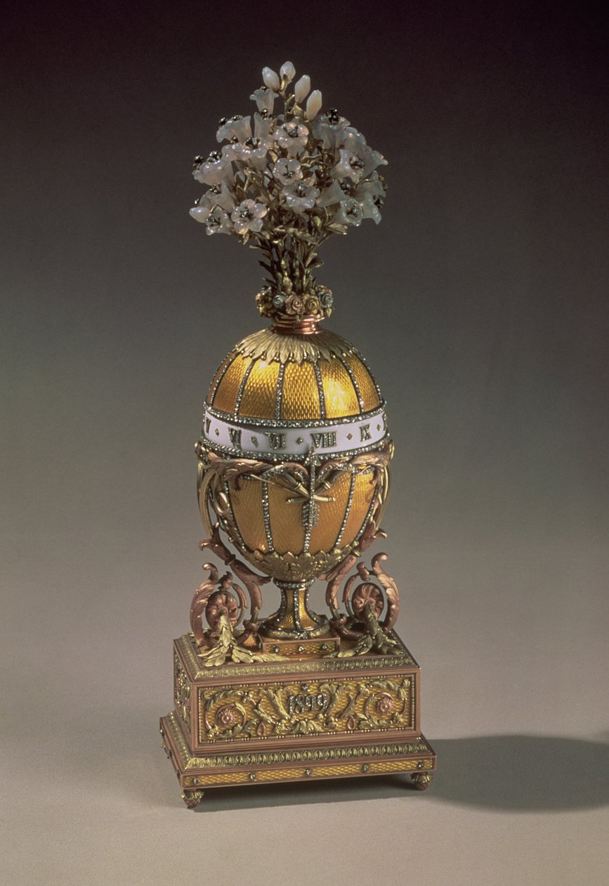 Çiçekler İçeren Vazo Şeklinde Paskalya Yumurtası, 1899 (metal ve emaye) by Carl Fabergé