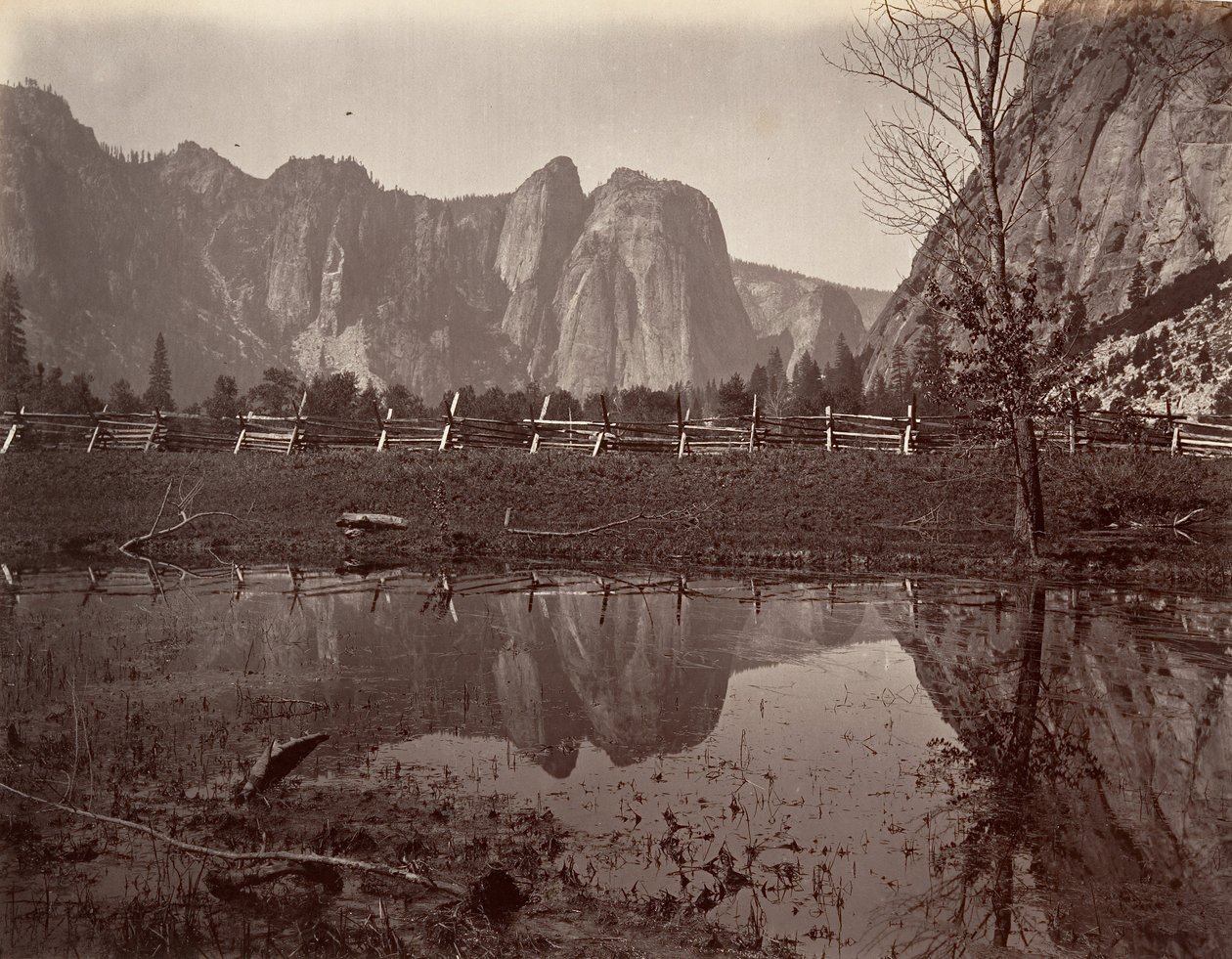 Katedral Kayaları, Yosemite, yak. 1872, basılmış yaklaşık. 1876. by Carleton E. Watkins.