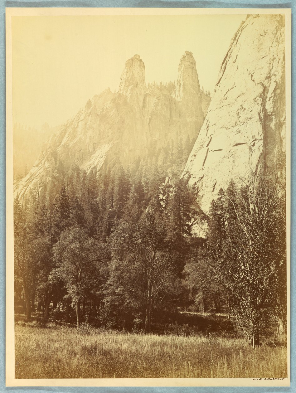 Katedral Kuleleri, Yosemite by Carleton E. Watkins