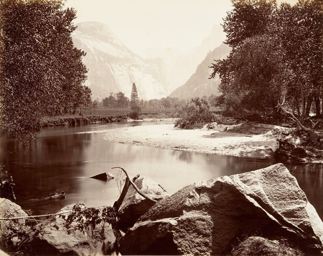 Kubbeler, Yosemite, yak. 1872, basılmış yaklaşık. 1876. by Carleton E. Watkins.