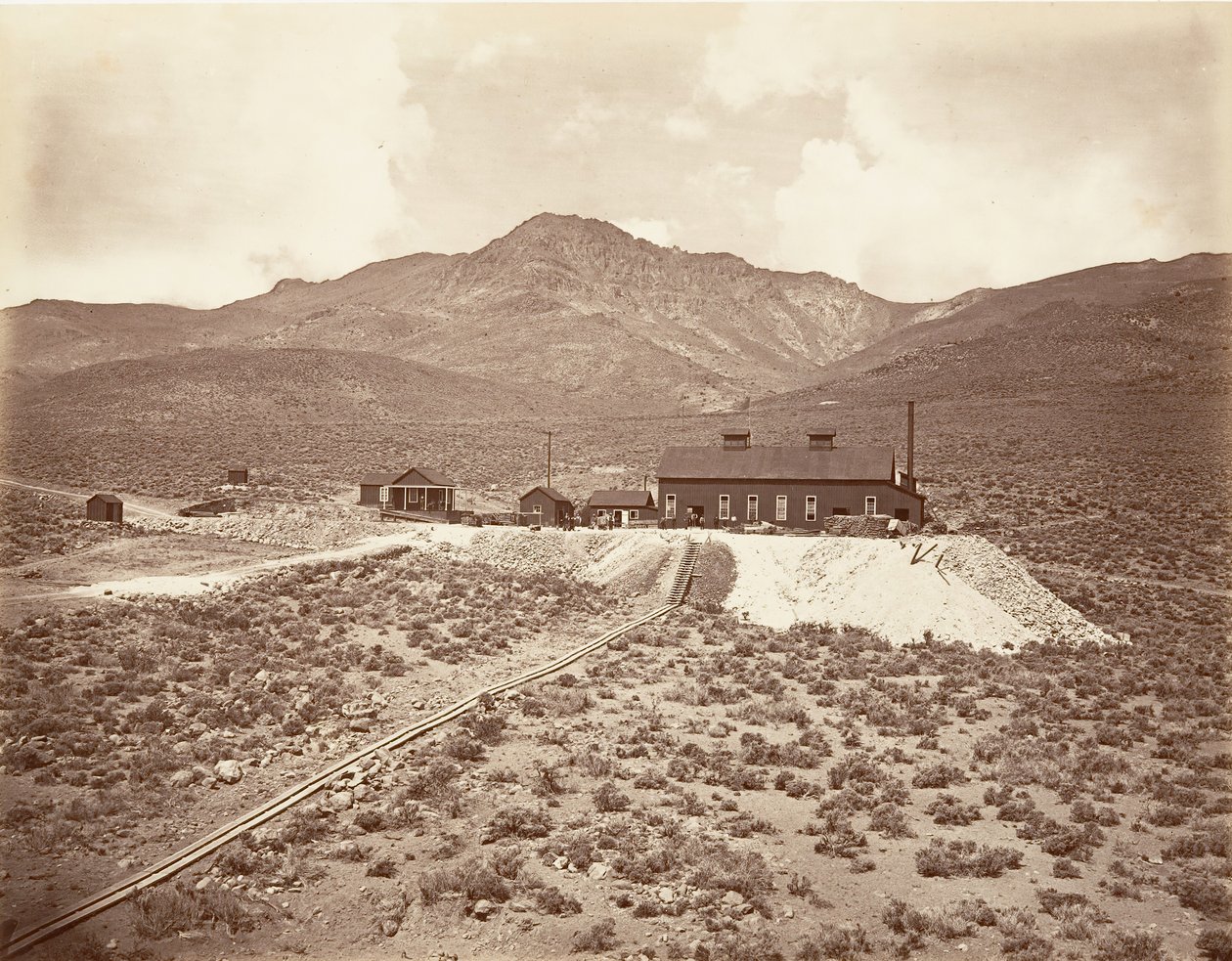 Sutro Tüneli Binaları, 1875, basılmış yaklaşık. 1876. by Carleton Emmons Watkins
