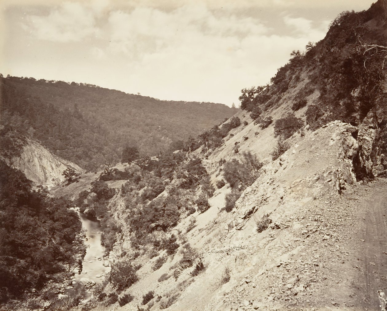 Sulphur Creek ve Gayzerlere Giden Yol, 1868-70, basılmış yaklaşık. 1876. by Carleton Emmons Watkins