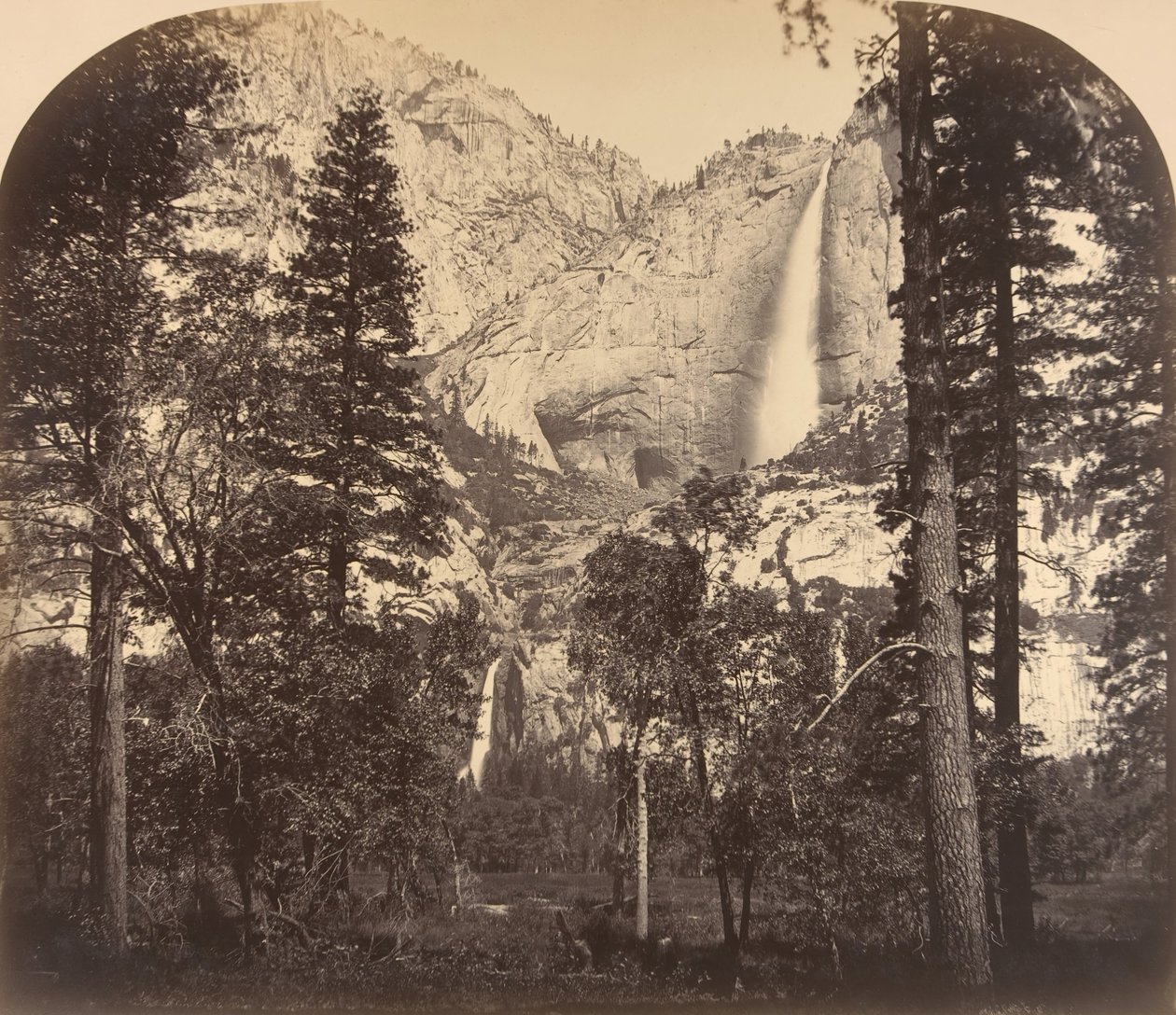 Yosemite Güz. Vadiden aşağı. 2637 Ft., 1861. by Carleton Emmons Watkins