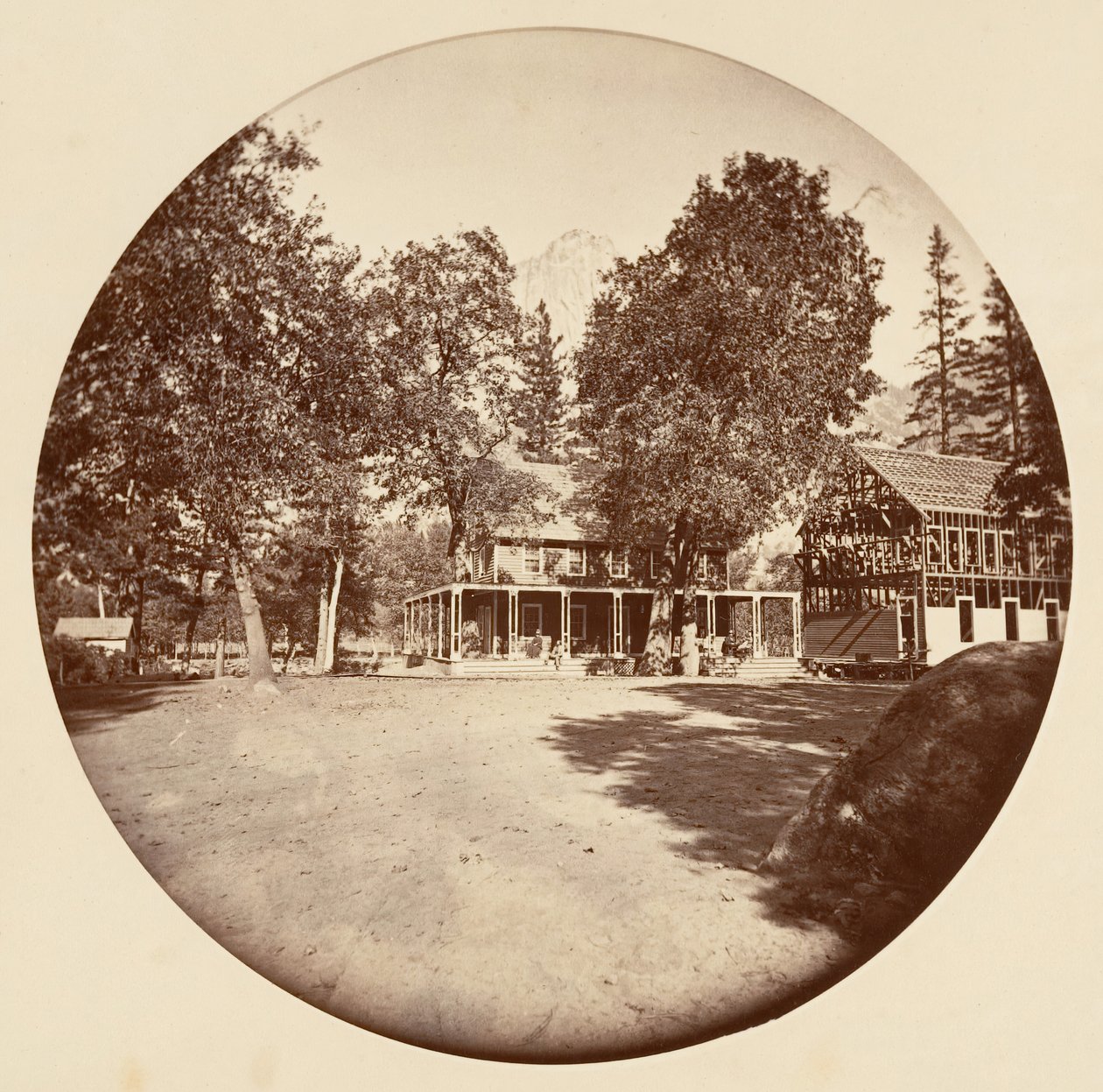 [Yosemite Ulusal Parkı, Kaliforniya], yak. 1878. by Carleton Emmons Watkins