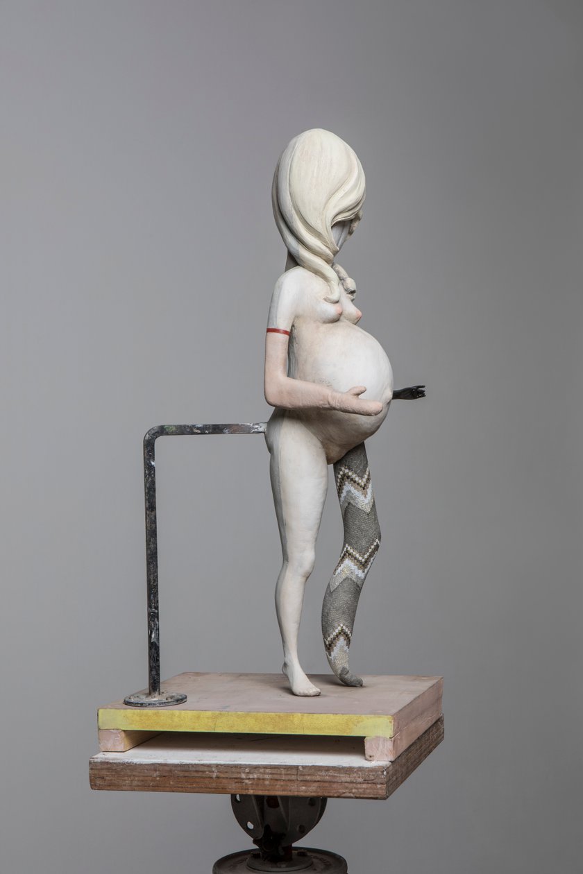 Degas Doll 1, 2017 (boyalı reçine, çelik, ahşap) by Cathie Pilkington