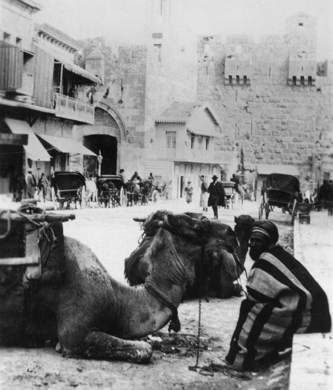 Yafa Kapısı yakınında, Kudüs, c1927-c1931 by Cavanders Ltd