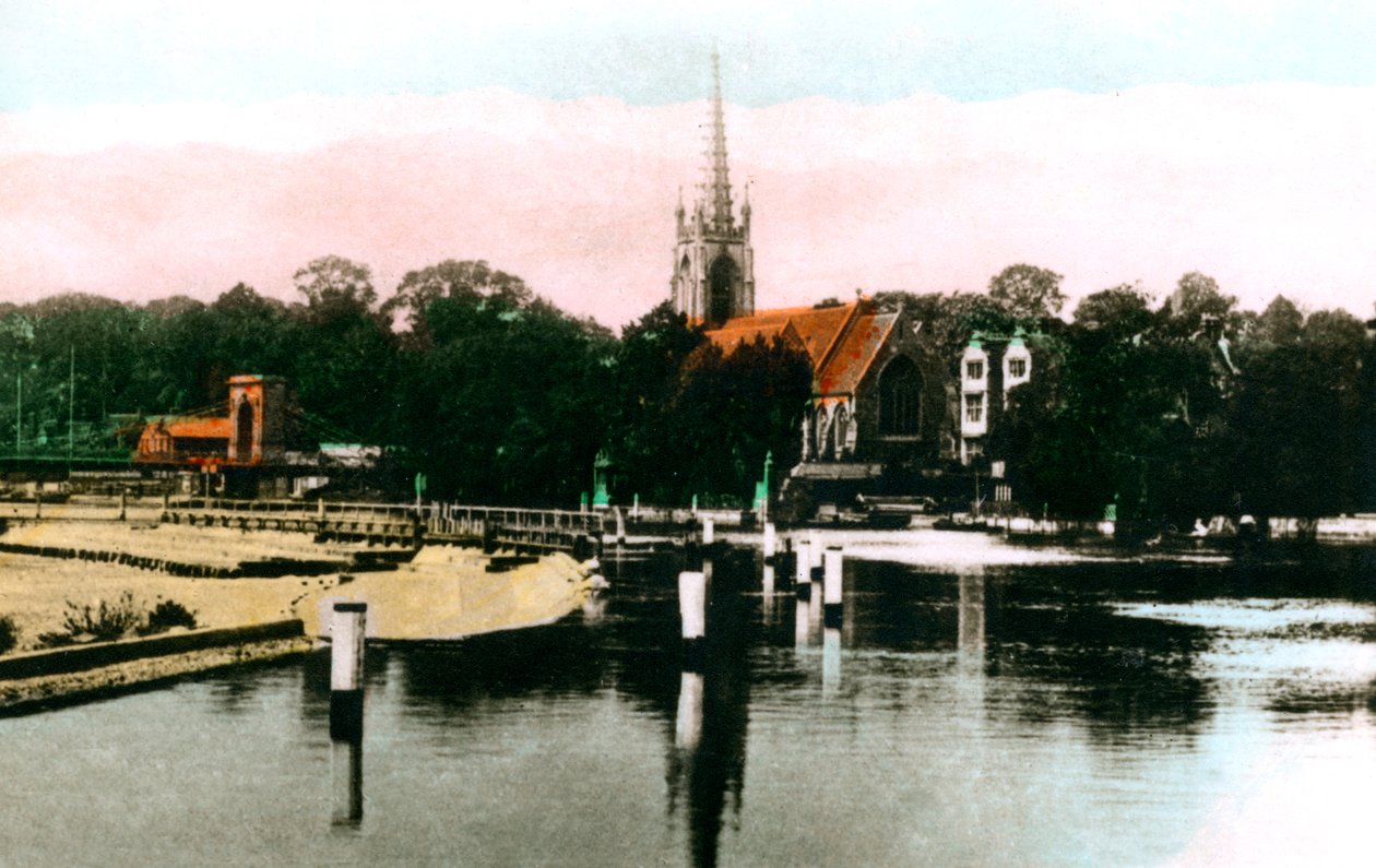 Thames Nehri, Marlow, Buckinghamshire, 1926. by Cavenders Ltd