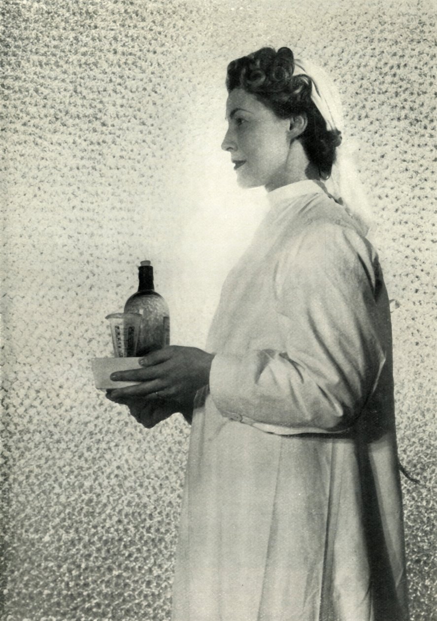 Hemşirelik Düzeni, c1943. by Cecil Beaton