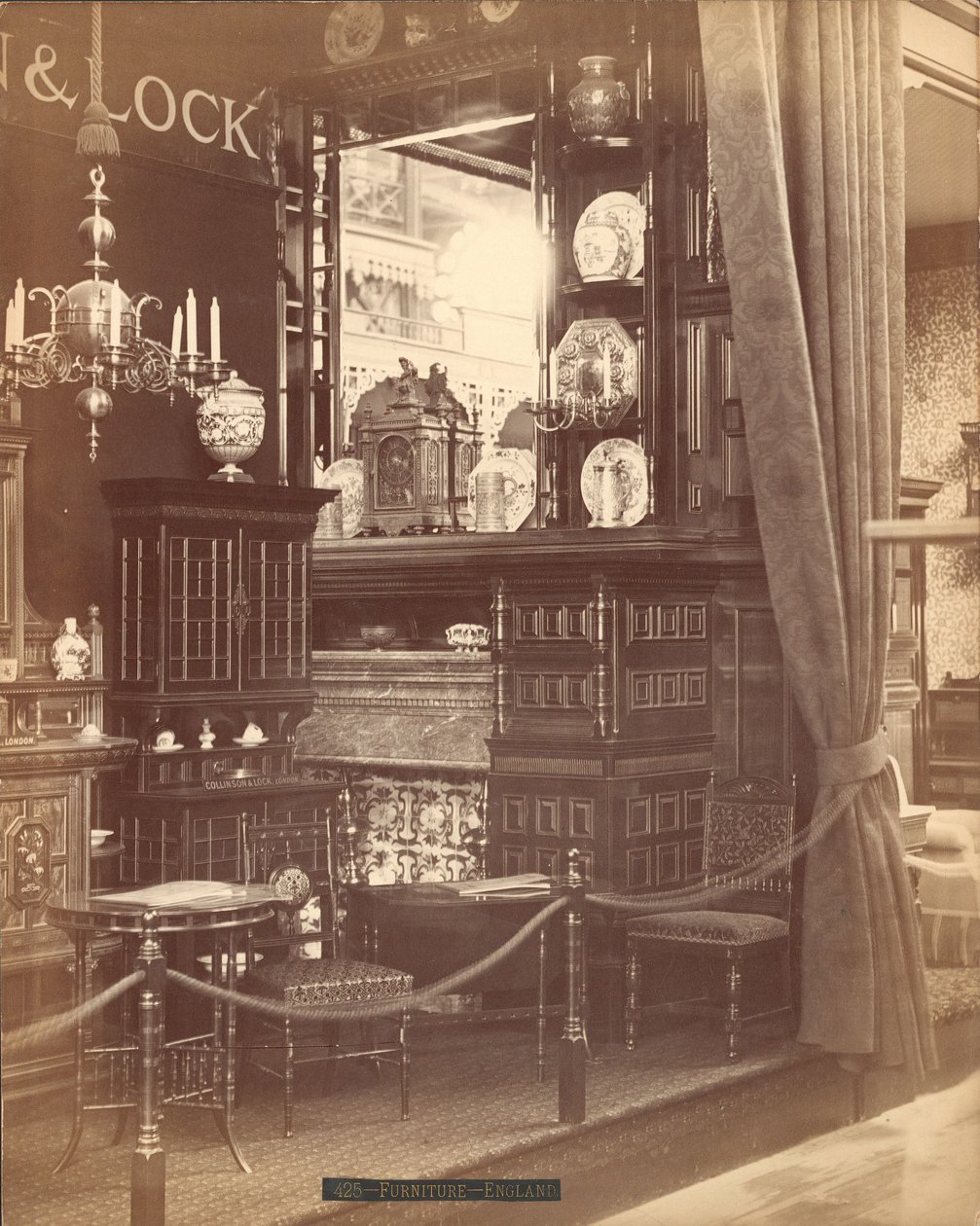 Collinson & Lock'un mobilya sergisi (gümüş albümen baskı) by Centennial Photographic Co.