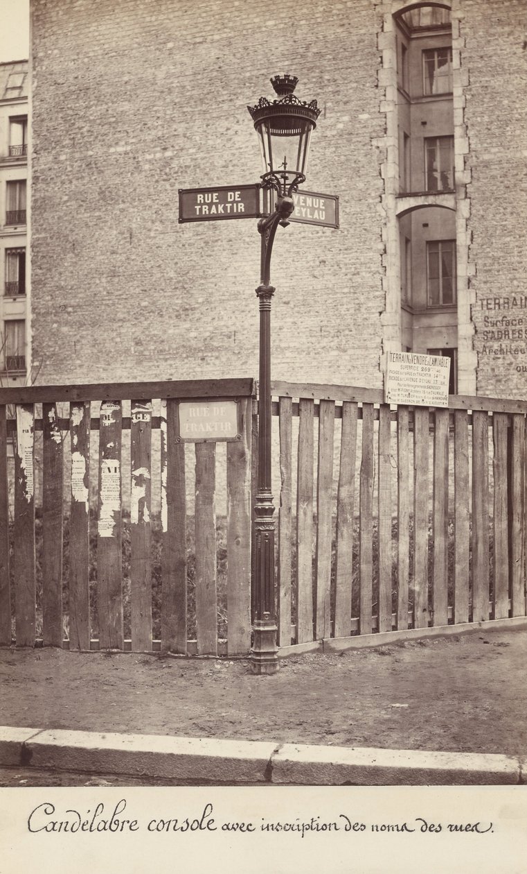 (Sokak İsimleri Yazılı Konsol Şamdanı) by Charles Marville