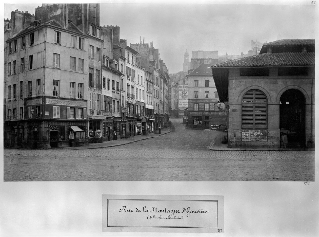Rue de la Montagne Sainte-Genevieve, (Maubert yerinden) Paris 1858-78 by Charles Marville