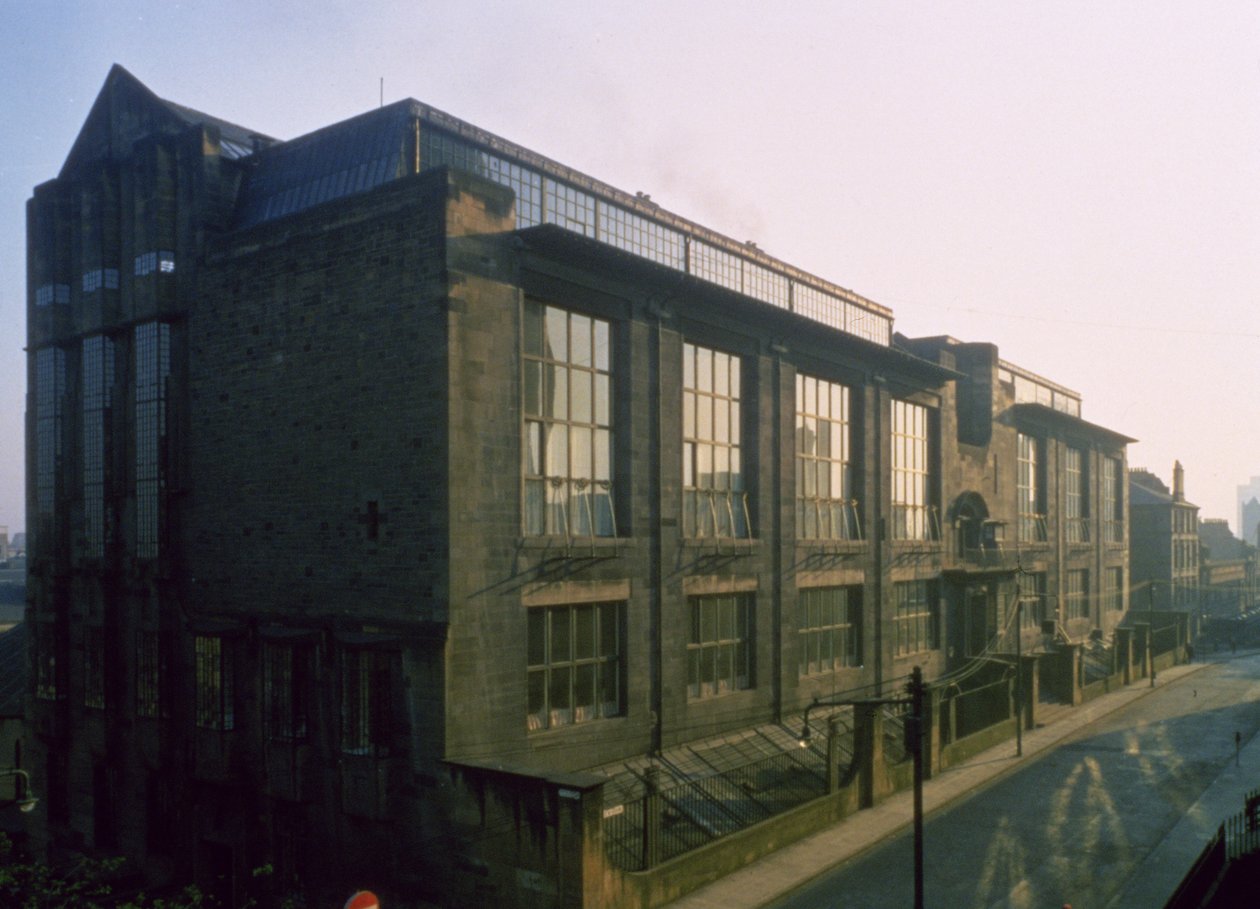 Kuzeybatıdan dış cephe, 1899 by Charles Rennie Mackintosh