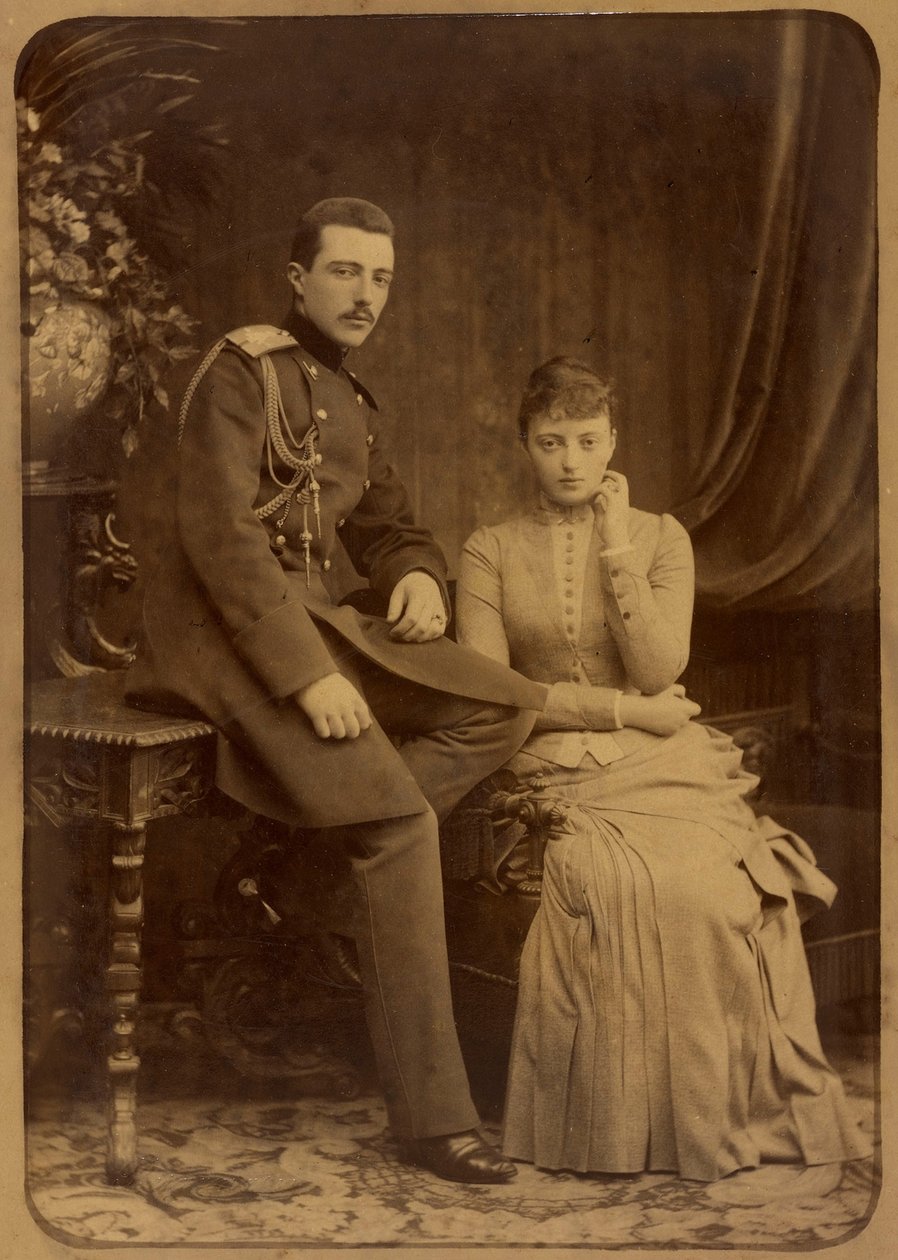 Michel Mikhailovitch de Russie ve Anastasia Mikhailovna de Russie - Rusya Büyük Dükü Michael Mihayloviç ve Rusya Büyük Düşesi Anastasia Mikhailovna, Bergamasco, Charles (Karl) (1830-1896). Albümin Fotoğrafı, c. 1880. Rus Devlet Filmi ve Fotoğrafı by Charles Bergamasco