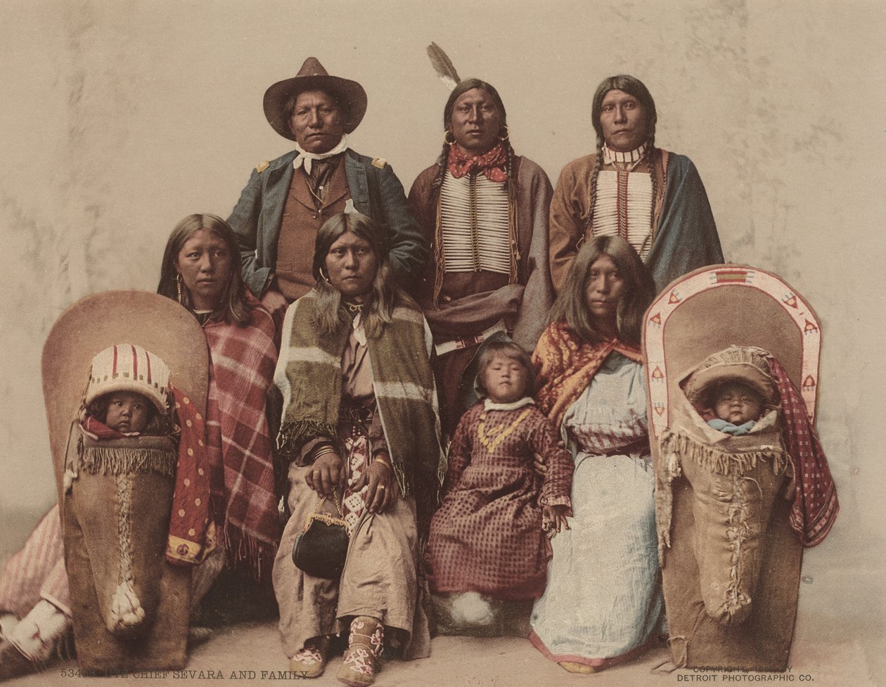 Ute Şefi Severo ve Ailesi by Charles A. Nast, Detroit Photographic Company