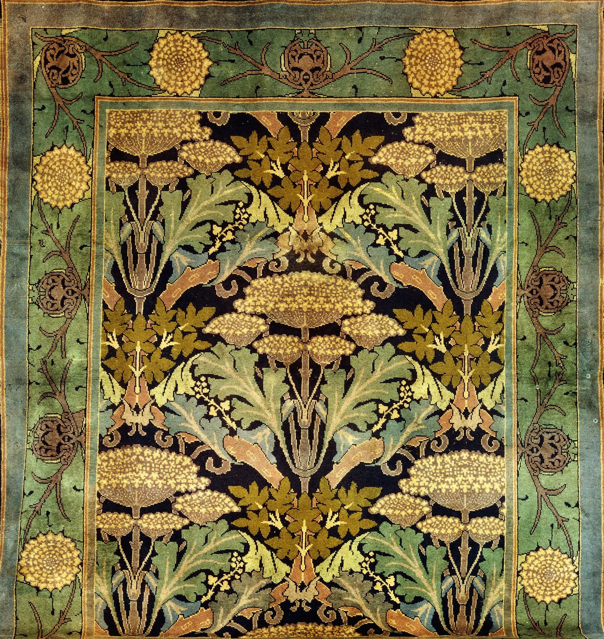Çiçek desenli bir Donegal yün halı, c.1903 (yün) by Charles Francis Annesley Voysey