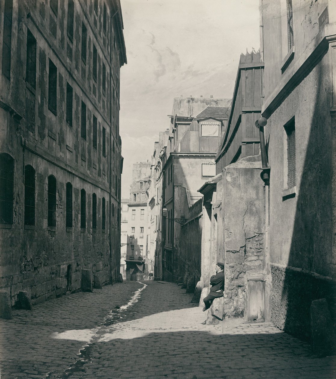 Rue Chartière çıkmazı Chartière rue de Reims, 186569. by Charles Marville