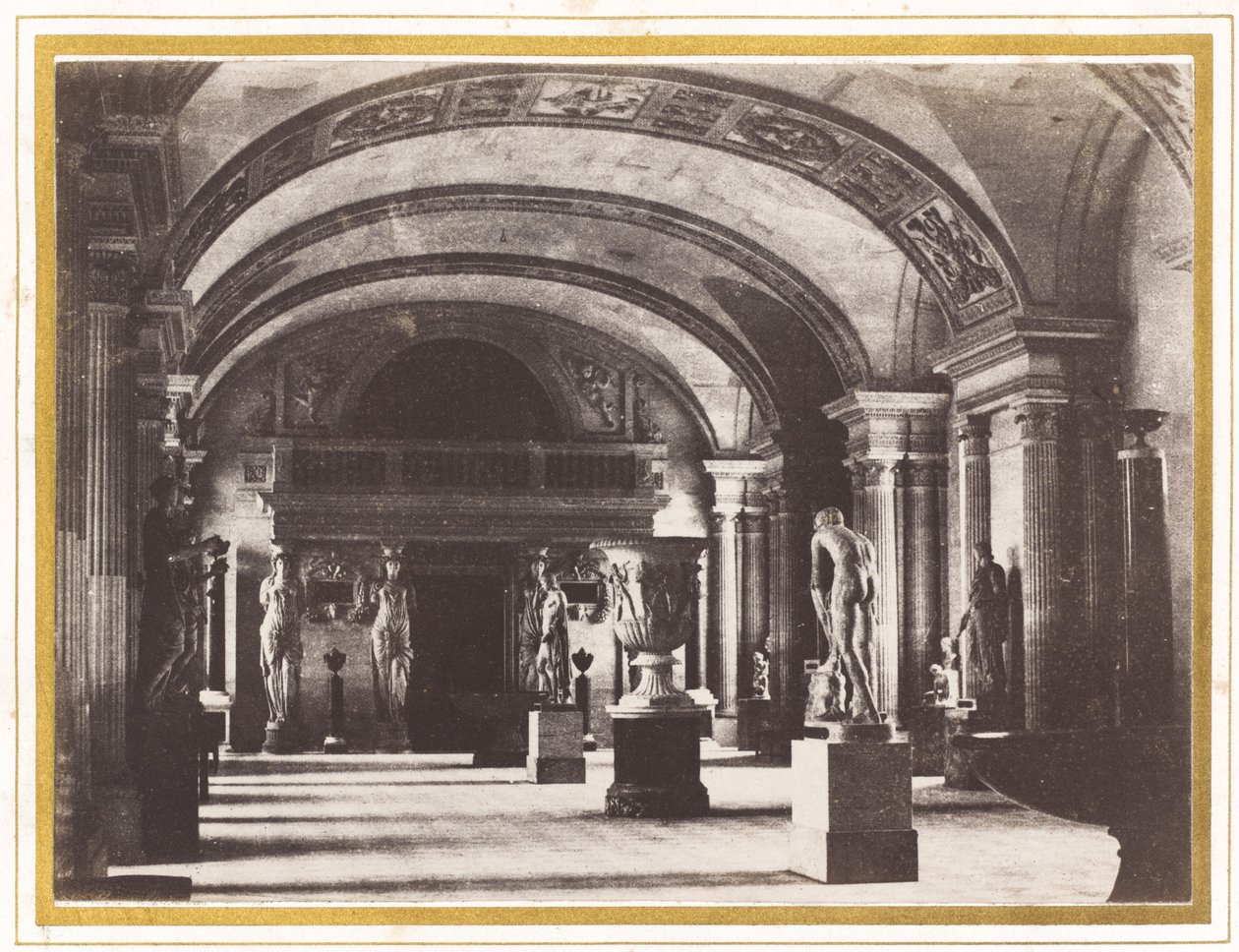 Louvre Müzesi