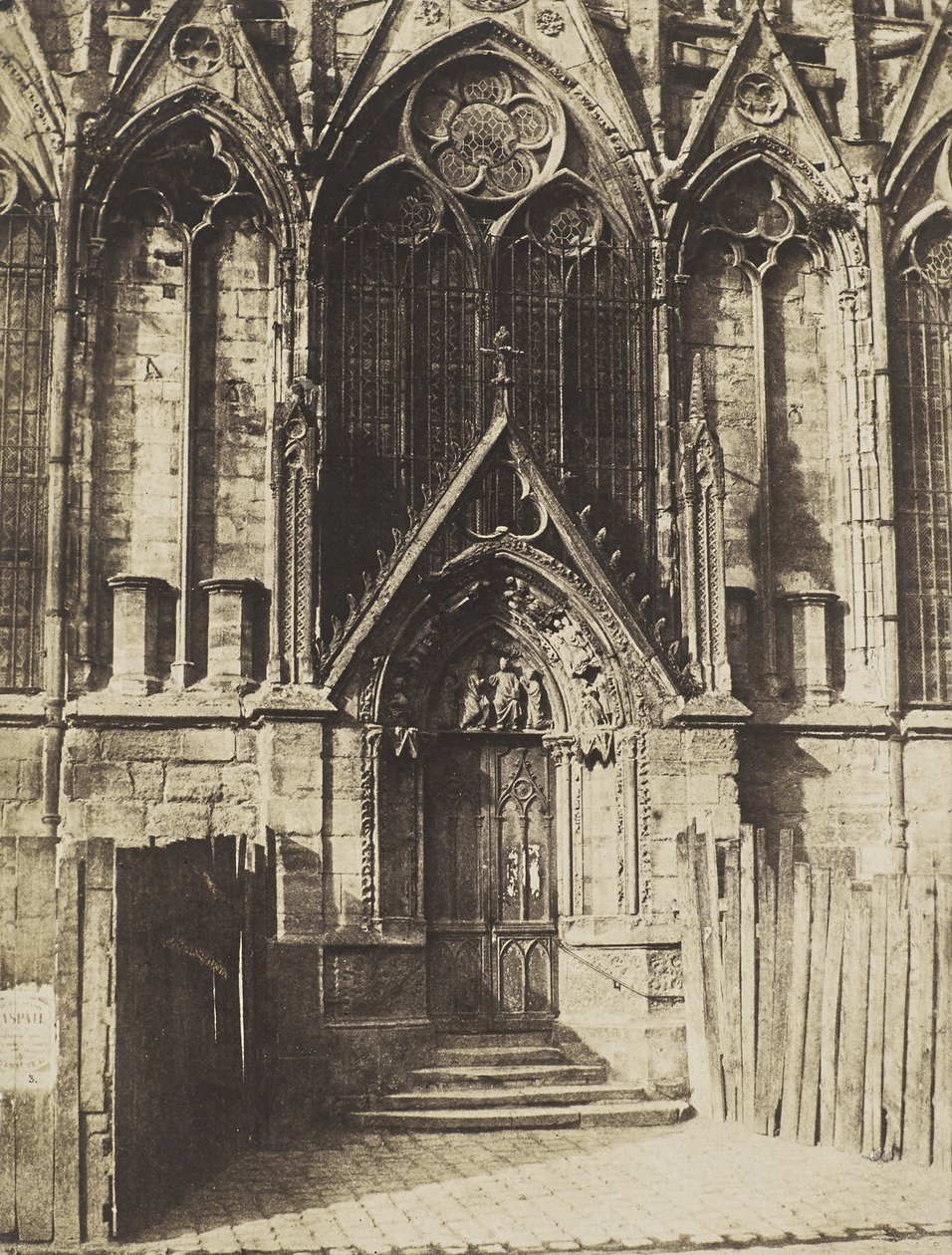Kırmızı Kapı, Notre-Dame Katedrali