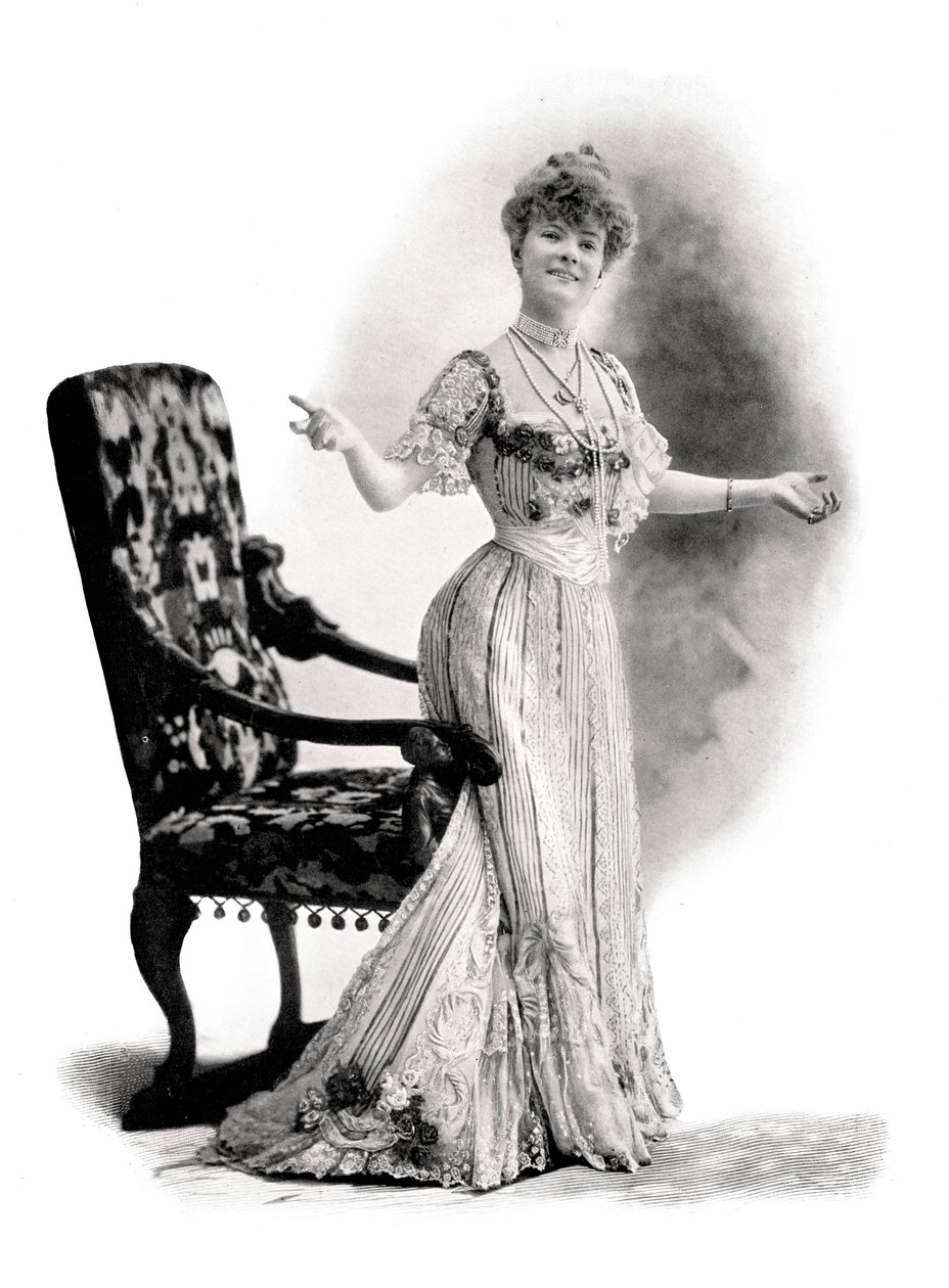 Parisli Kadın Oyuncu, Matmazel Charlotte Wiehe, 1901. by Charles Reutlinger