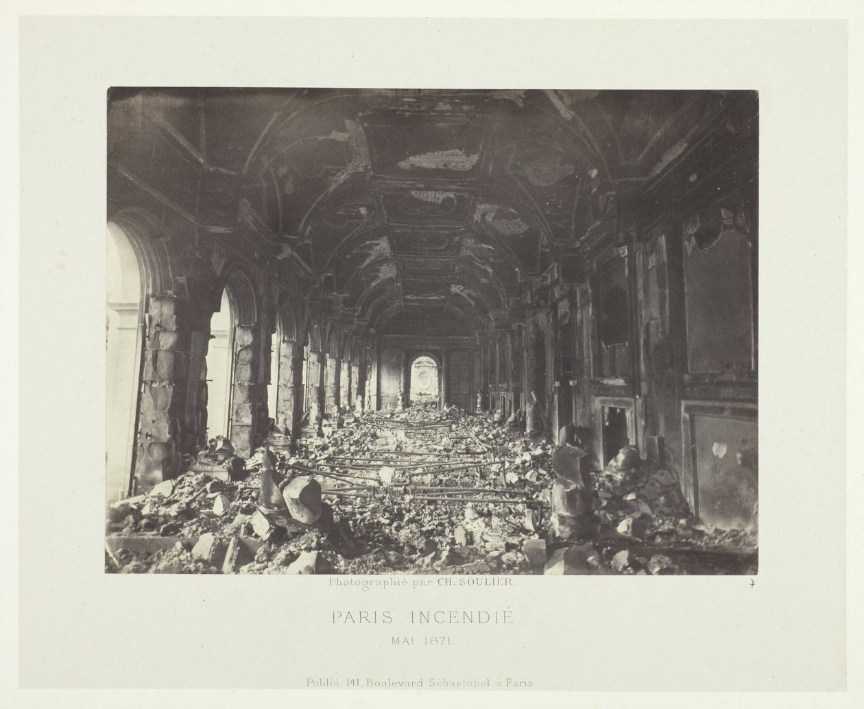 Paris Yangını (Danıştay Büyük Salonu) by Charles Soulier