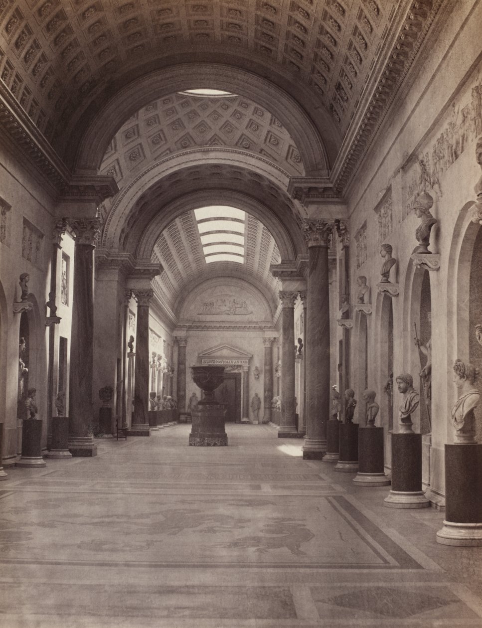 Vatikan: Galerie Nuovo Braccio by Charles Soulier