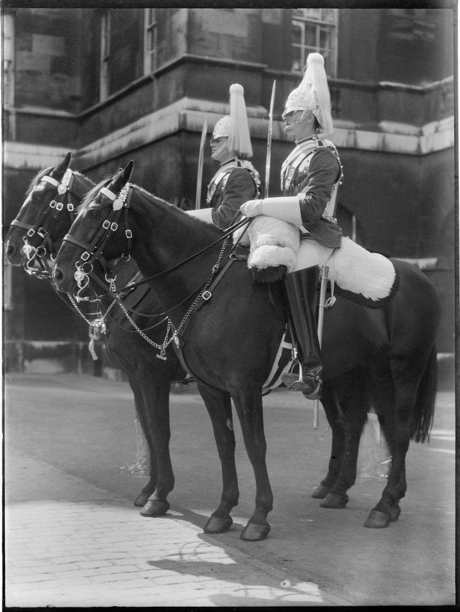 At Muhafızları, Whitehall, Whitehall, Westminster Şehri, Büyük Londra Otoritesi, 1930