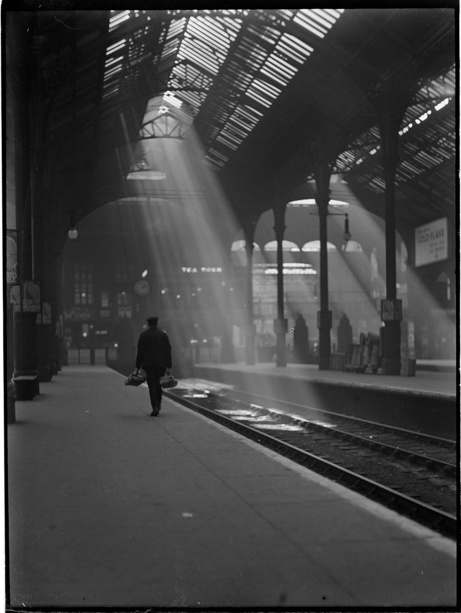 Liverpool Street İstasyonu, Liverpool Street, Londra Şehri, Büyük Londra Otoritesi, c1932. by Charles William Prickett