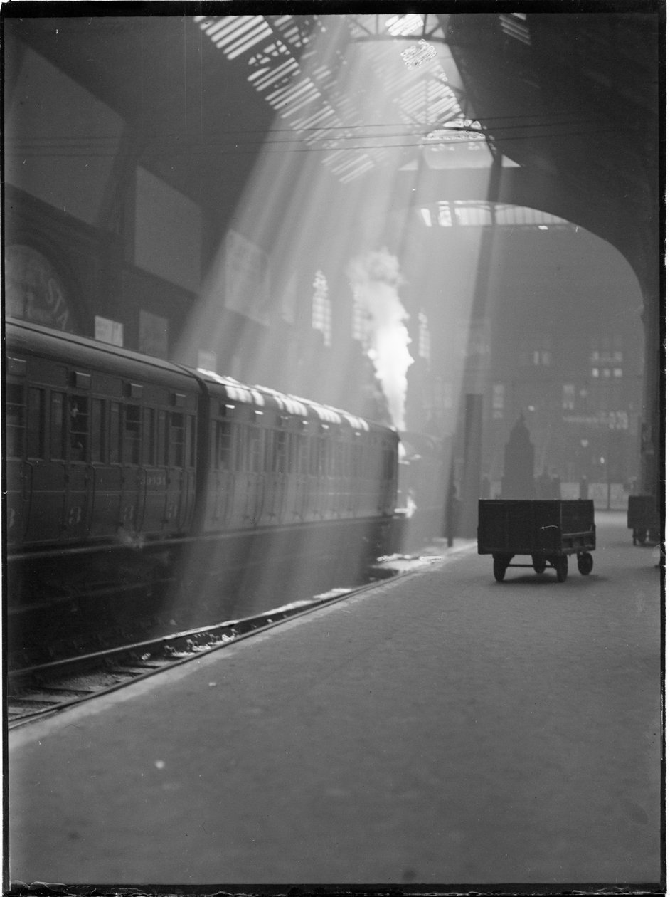 Liverpool Street İstasyonu, Liverpool Street, Londra Şehri, Büyük Londra Otoritesi, c1932. by Charles William Prickett