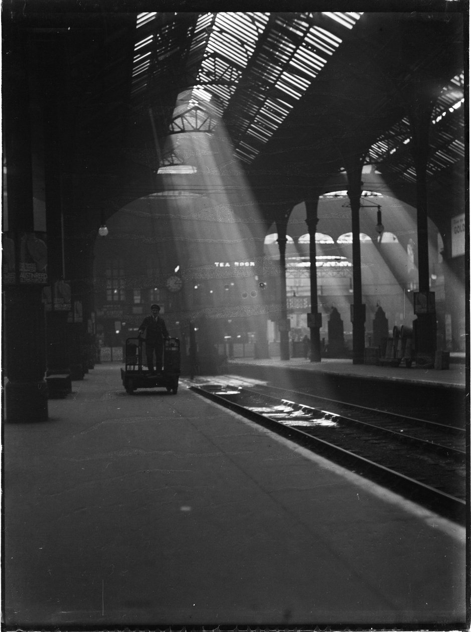 Liverpool Street İstasyonu, Liverpool Street, Londra Şehri, Büyük Londra Otoritesi, c1932. by Charles William Prickett