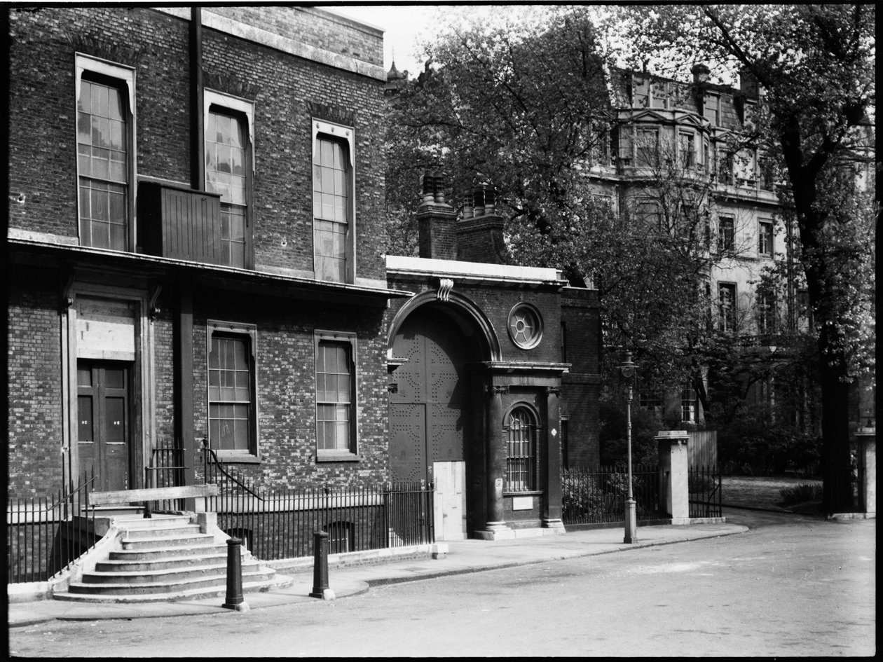 Whitehall Bahçeleri, Whitehall, Westminster Şehri, Büyük Londra Otoritesi, 1930