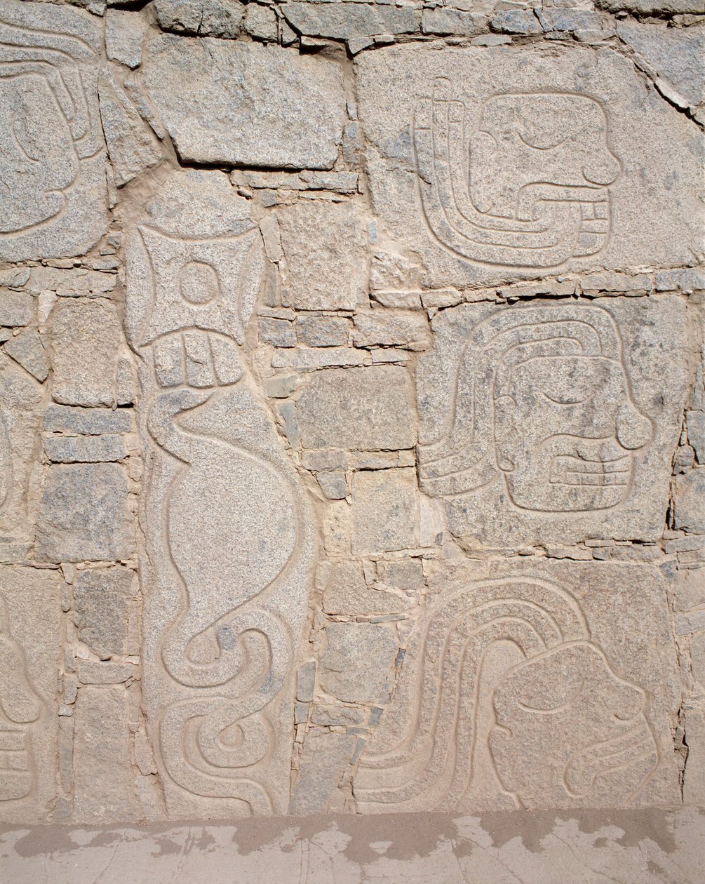 Kolomb öncesi sanat: harabeler üzerinde kabartma, MÖ 9. yüzyıl (fotoğrafçılık) by Chavin Chavin