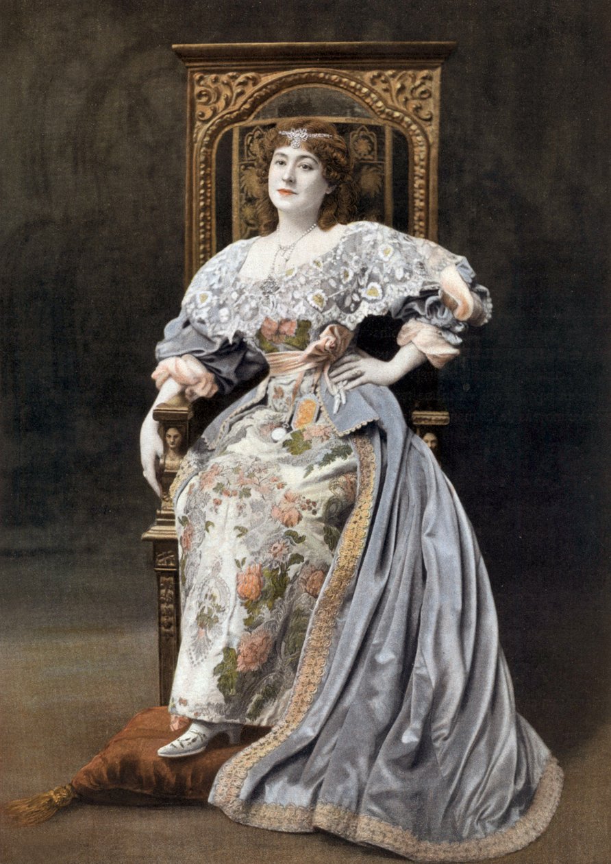 Fransız komedyen Julia Bartet (1854-1941), Paris Comedie Francaise'de "Marion de Lorme" oyununda Marion de Lorme rolünde, fotoğraf Cheri Rousseau tarafından Fransız "Le Theatre" gazetesinden 1 Temmuz by Cheri Rousseau