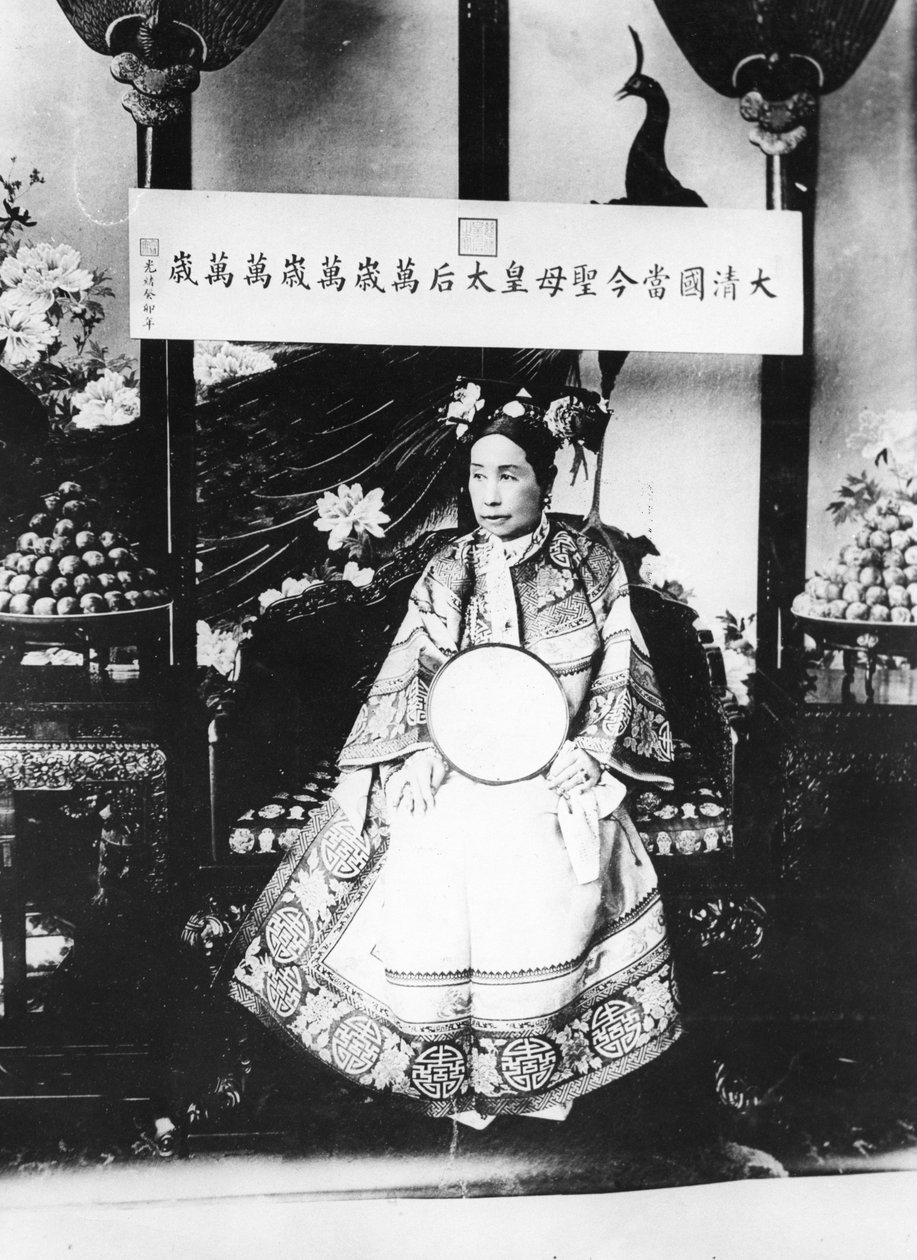 Çin İmparatoriçesi Dowager Cixi, 1904 by Chinese Photographer