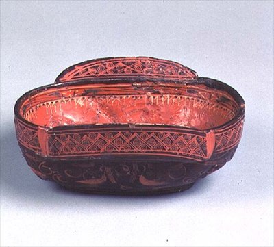 Ear-Cup, Geç Batı Han Hanedanlığı, MÖ 206-6 AD (lake) by Chinese School