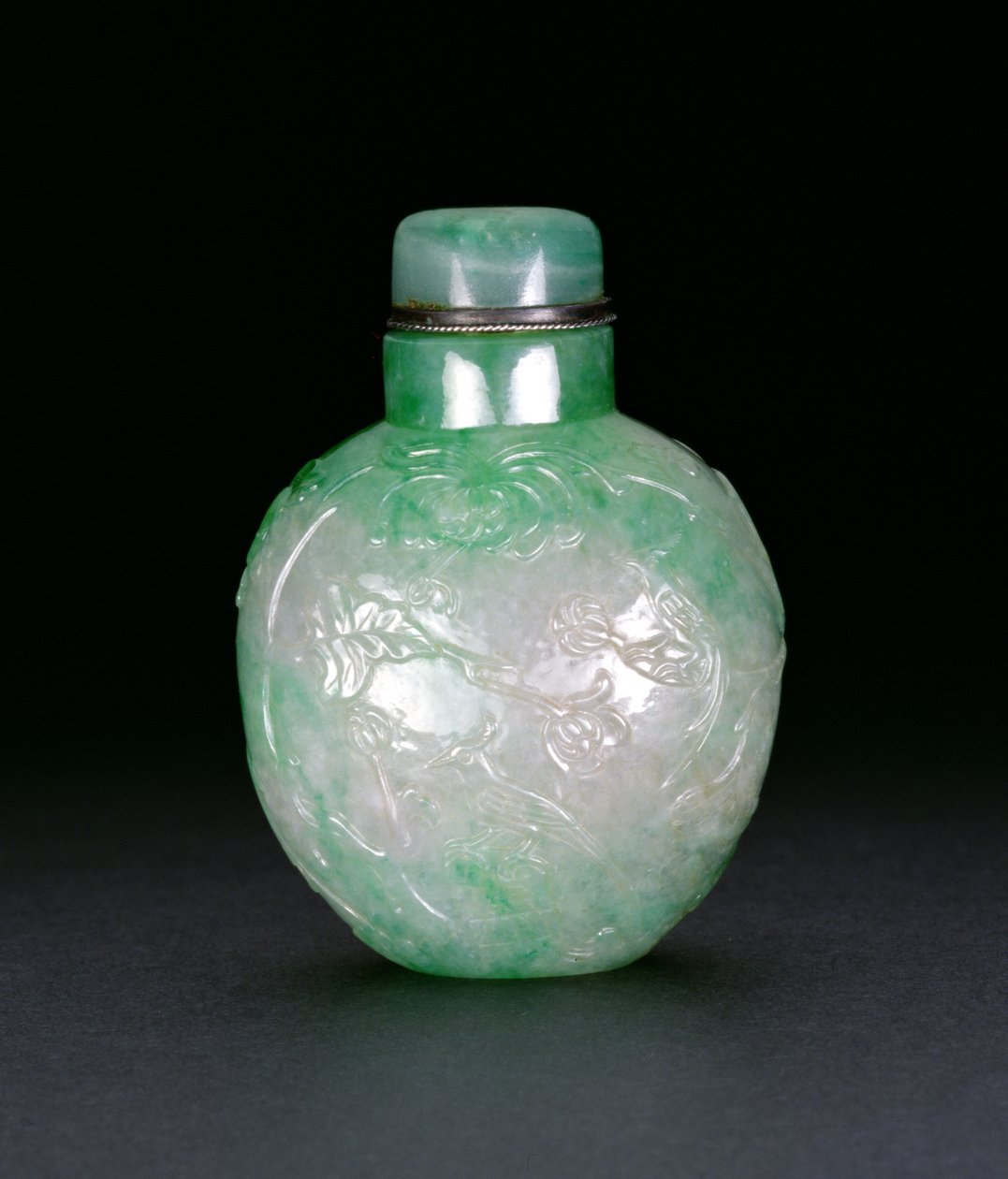 Sülün ve kelebek ile süslenmiş matara, c.1780-1850 (yeşim taşı) by Chinese School