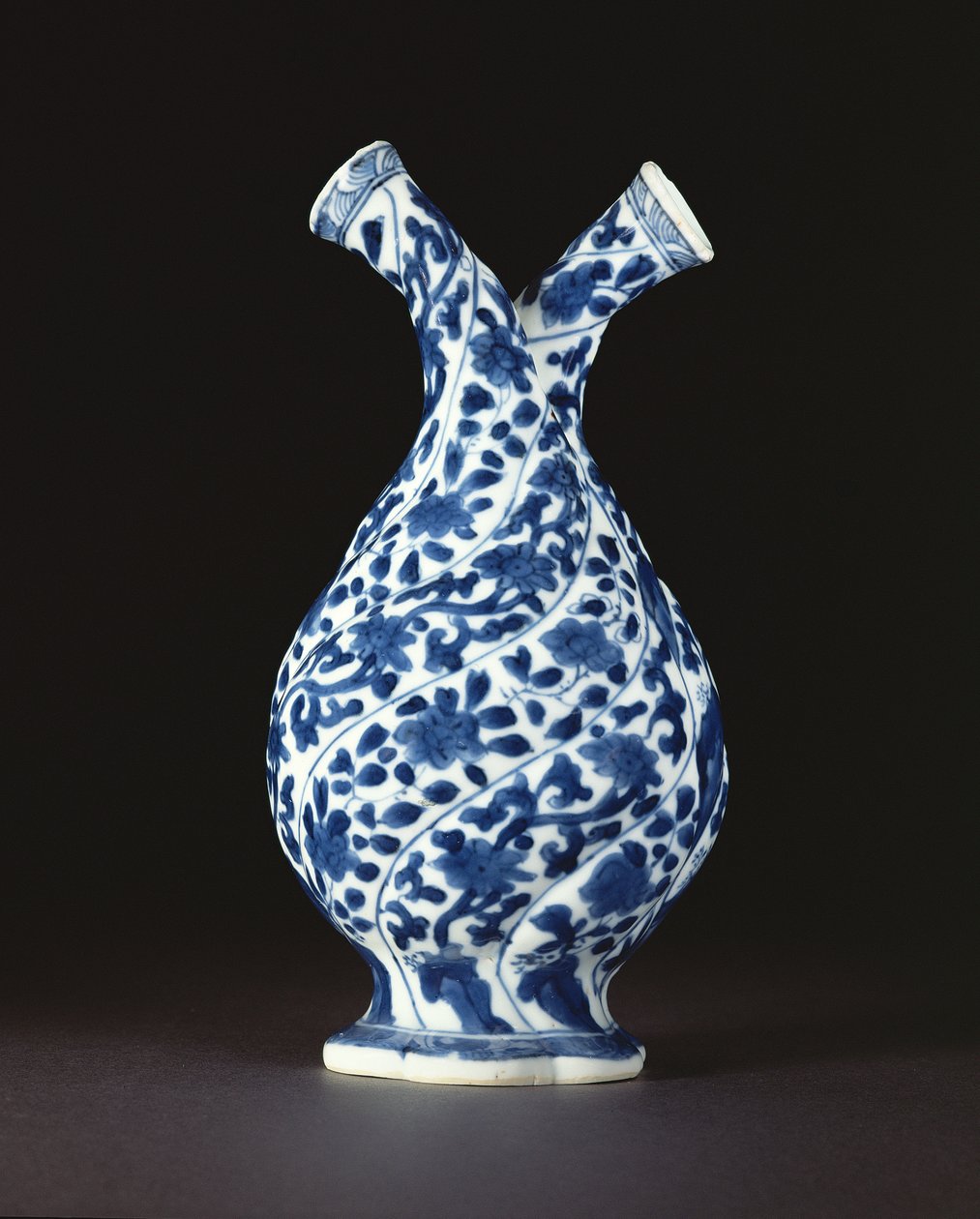 Avrupa cam formunda mavi ve beyaz çift şişe, Kangxi dönemi (1662-1722) (porselen) by Chinese School