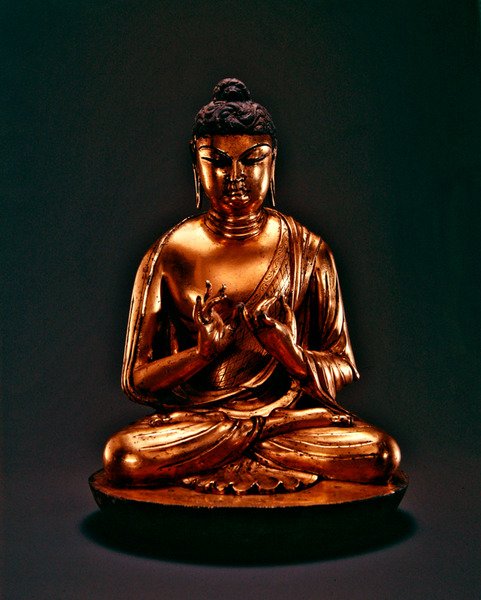Buddha Vairocana (Dari), Tang hanedanı (618-907), erken 8. yüzyıl (yaldızlı kurşunlu bronz) by Chinese School