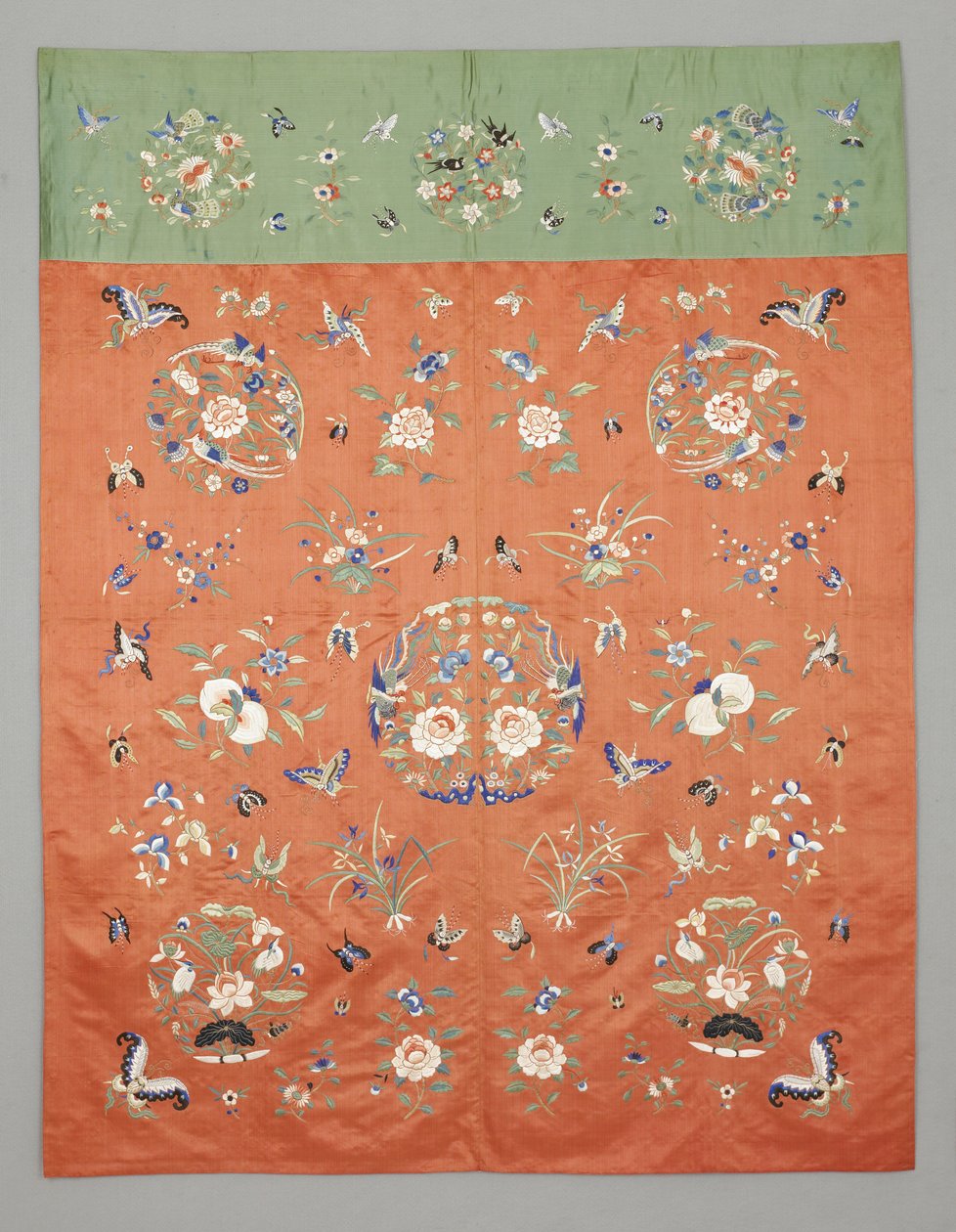 Asılı by Chinese School