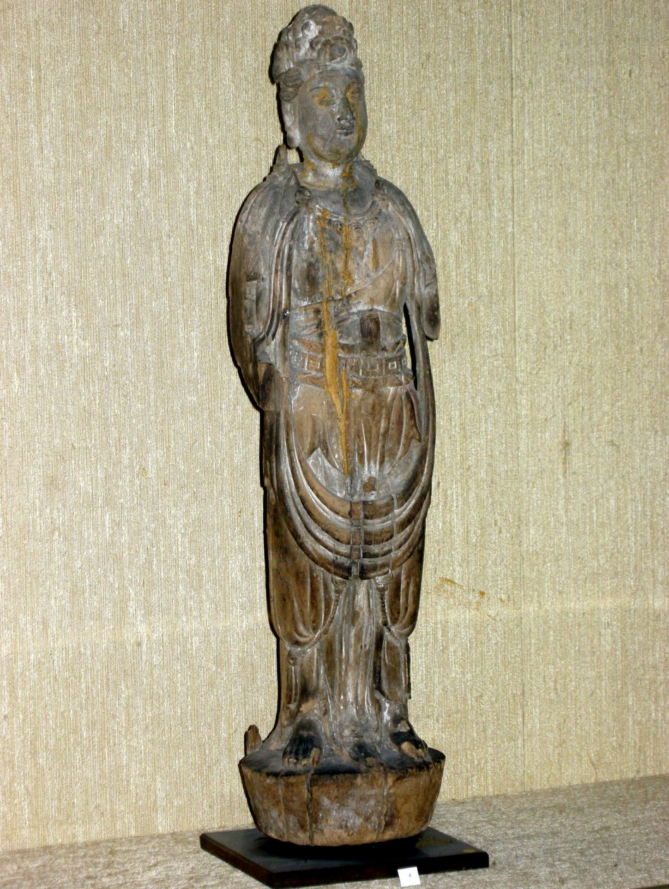 Kouan-yin, şefkatin bodhisattvası, Song Hanedanlığı (960-1276) (boyalı ahşap) by Chinese School