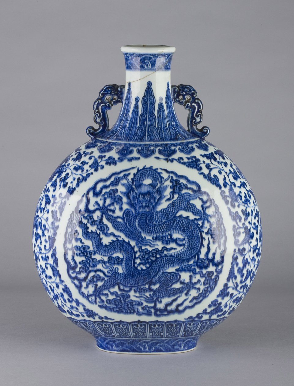 Hacı Şişesi, 1736-96 (jingdezhen eşyası) by Chinese School