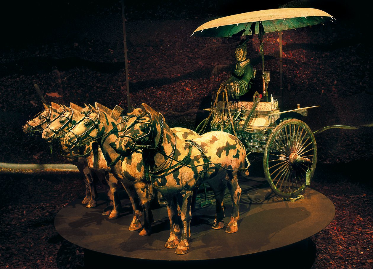 Quadriga, Qin Hanedanlığı, MÖ 221-206 (bronz heykel) by Chinese School