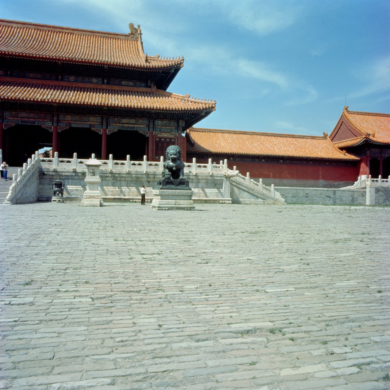 Yüce Uyum Kapısı (Taihe erkekleri) Ming Hanedanlığı, 1420 by Chinese School