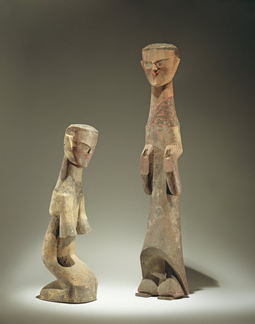 İki heykelcik, geç Zhou Hanedanlığı (MÖ 1046-256) MÖ 4. - 3. yüzyıl (ahşap) (ayrıntılar için bkz. 394840) by Chinese School