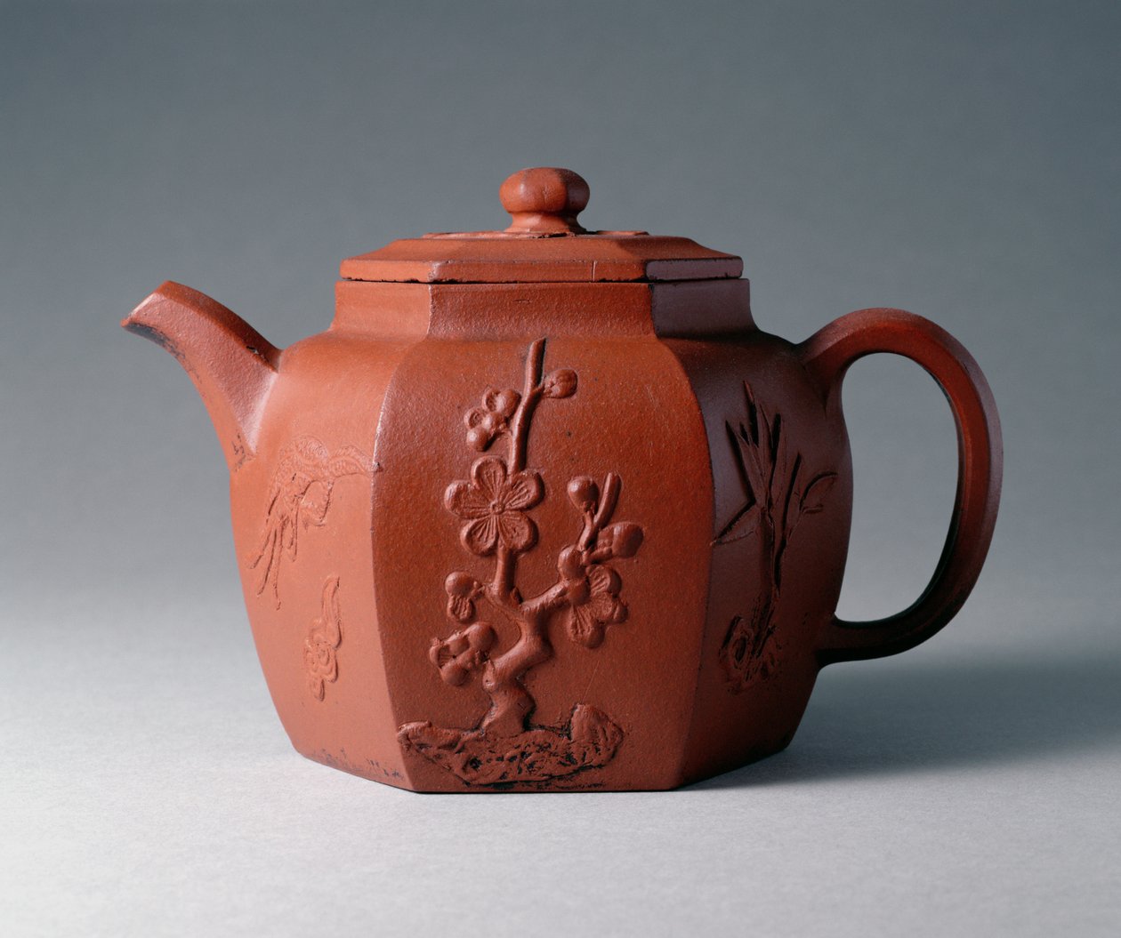 Yixing Altıgen Çaydanlık, Çin, 17. yüzyıl sonu (taş eşya) by Chinese School